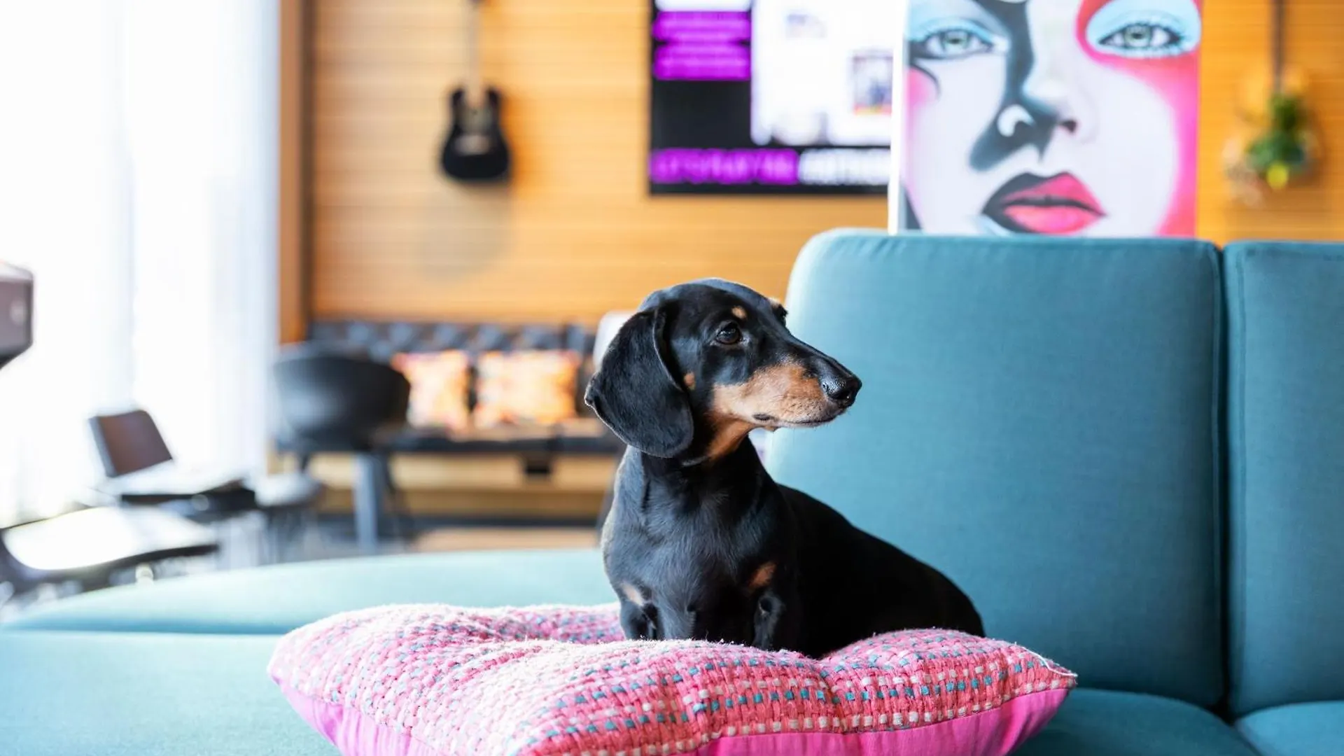 Moxy Aberdeen Airport Dyce 4*,
