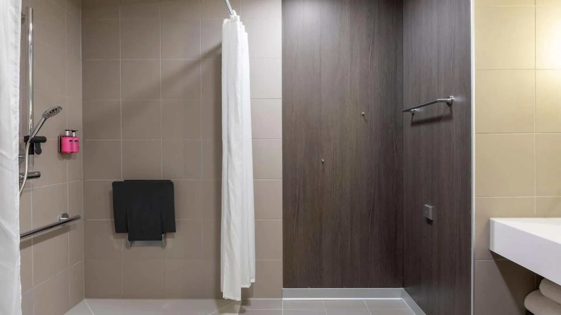 Moxy Aberdeen Airport Dyce United Kingdom