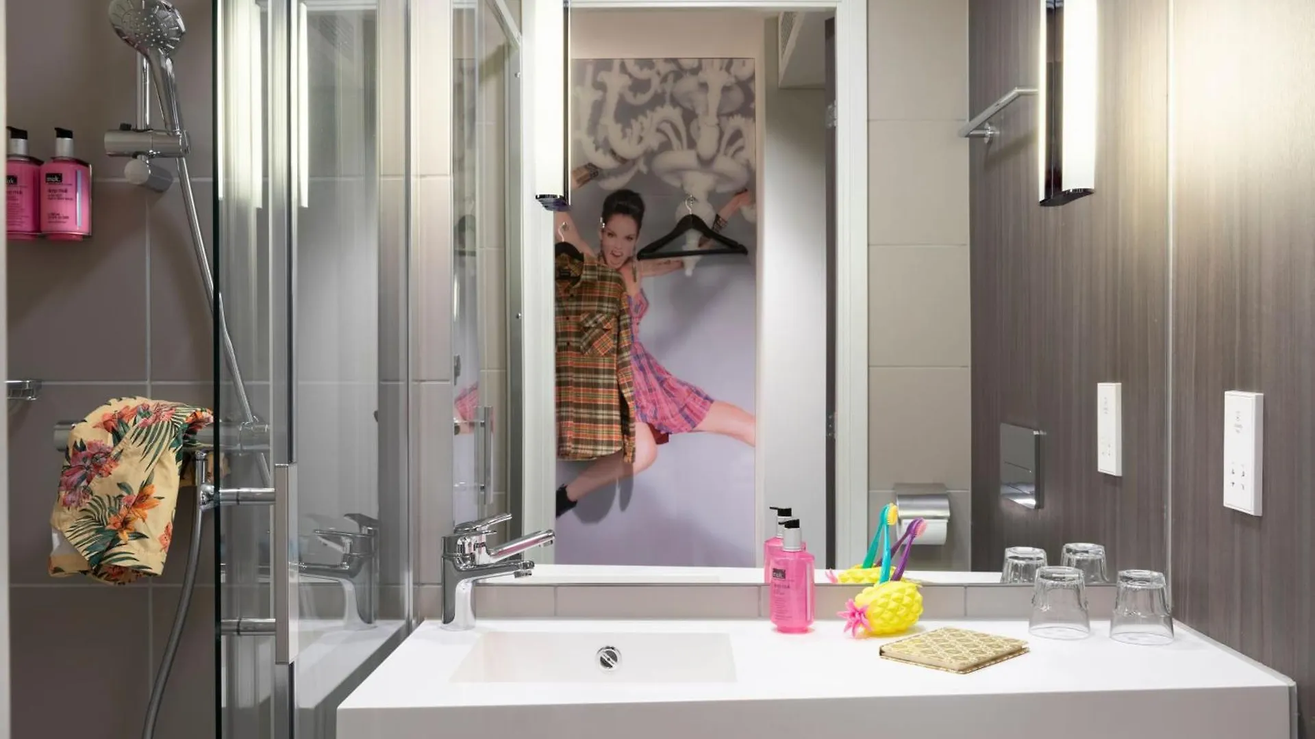 Hotel Moxy Aberdeen Airport Dyce