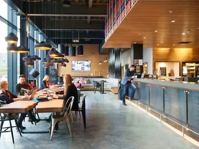 Moxy Aberdeen Airport Dyce 4*,